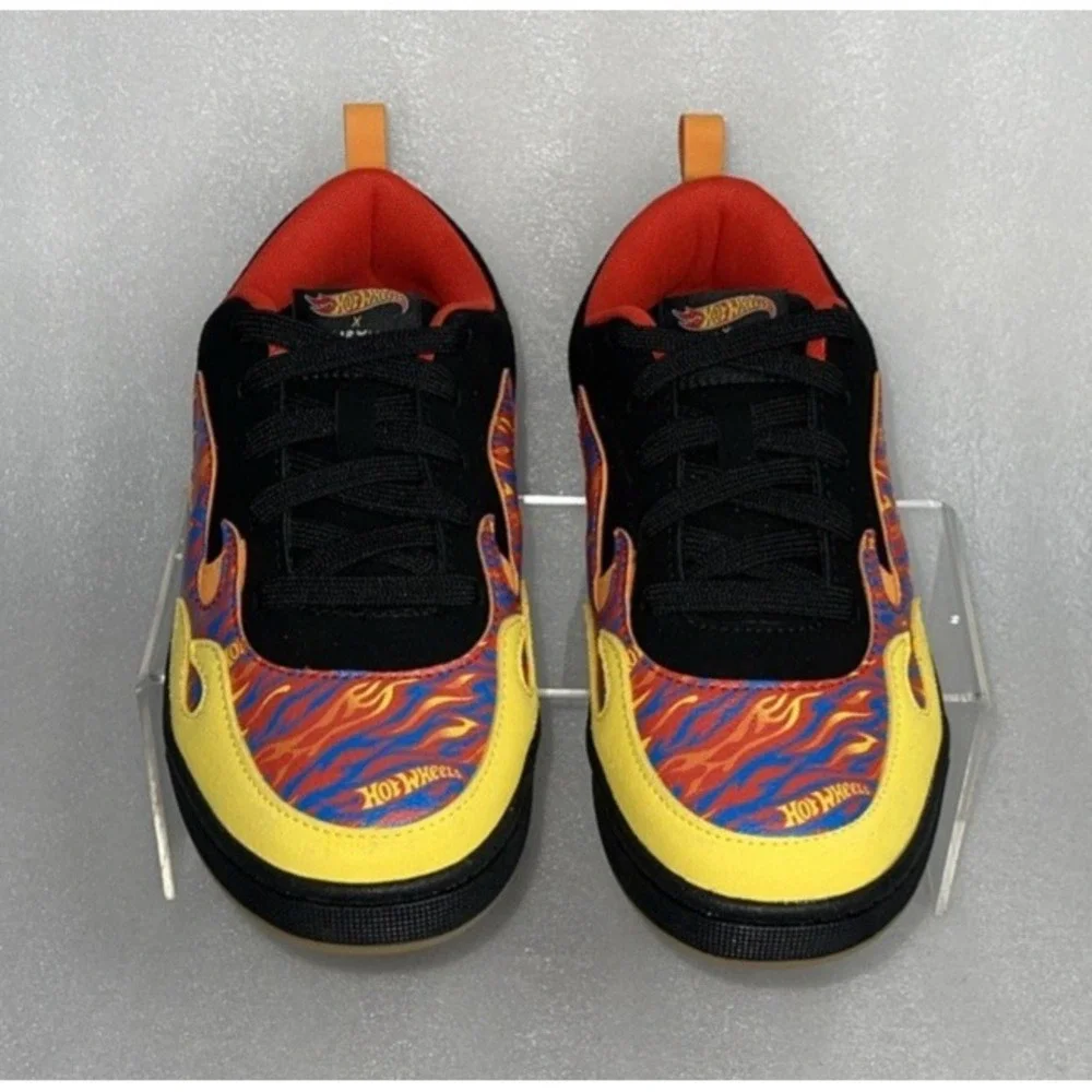 Airwalk‎ x Hot Wheels Classic 2.0 Casual Skate OG Sneakers Big Boys Size 3 New